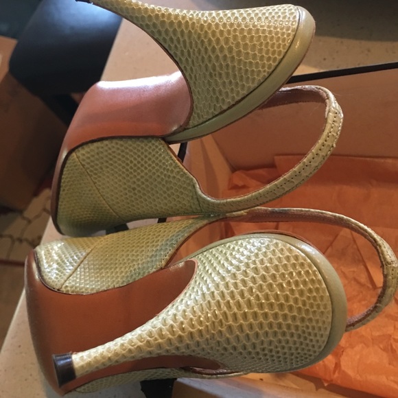 Vintage Gamin High Heel Shoes - Picture 2 of 4